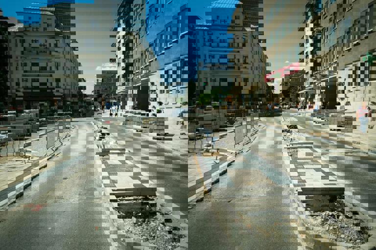 Massive Water Main Burst Disrupts Early Morning Commute in London