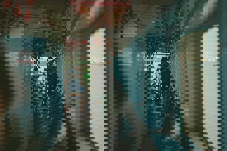 New Electric Buses Rolled Out in Suburban Routes to Cut Emissions